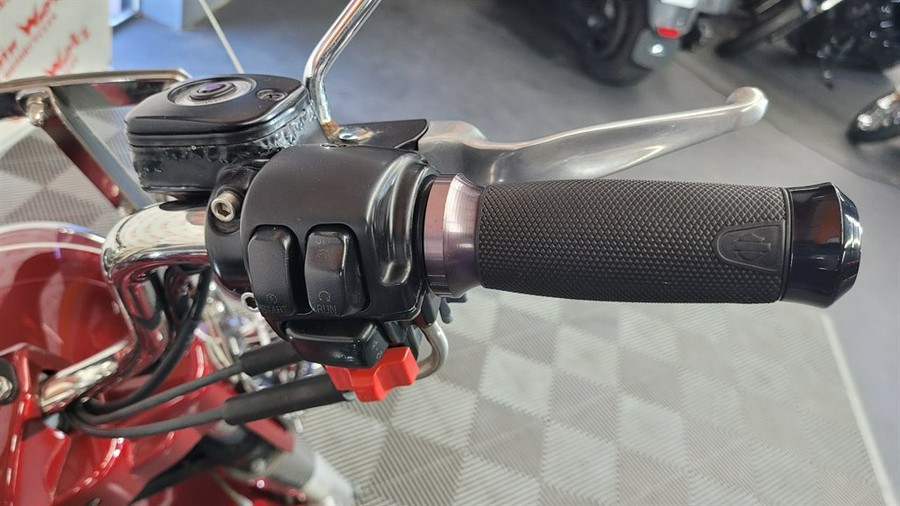 2005 Harley Davidson Road King Police