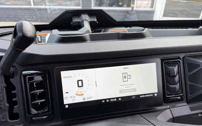 2026 Can-Am® Defender MAX Limited HD11