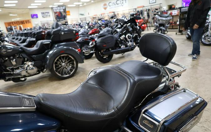 FLHTC 2001 Electra Glide® Classic