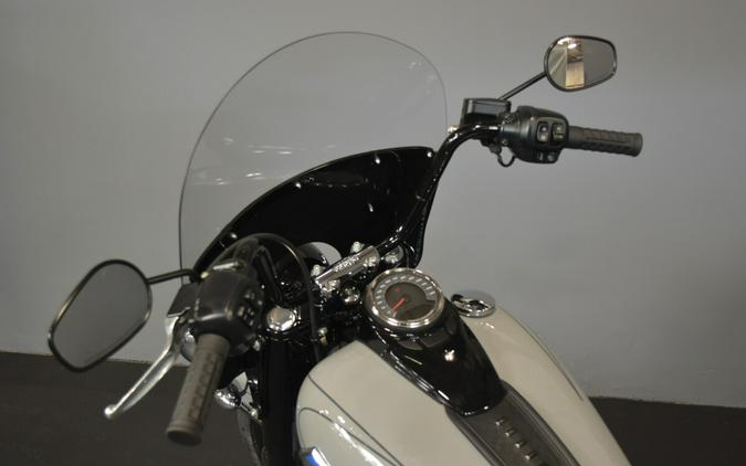 2025 Harley-Davidson Heritage Classic FLHC