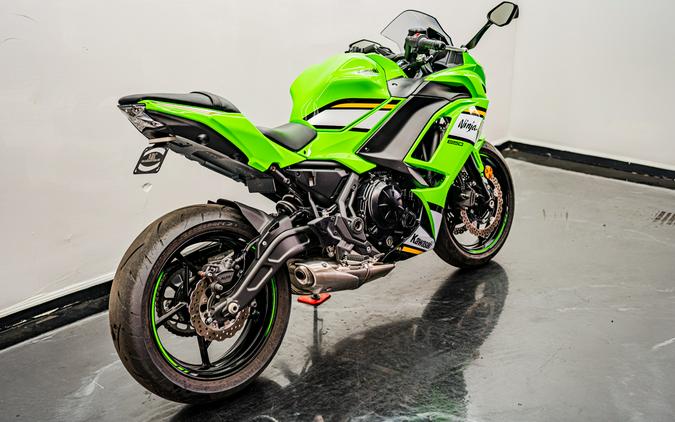 2025 Kawasaki Ninja® 650 KRT Edition ABS