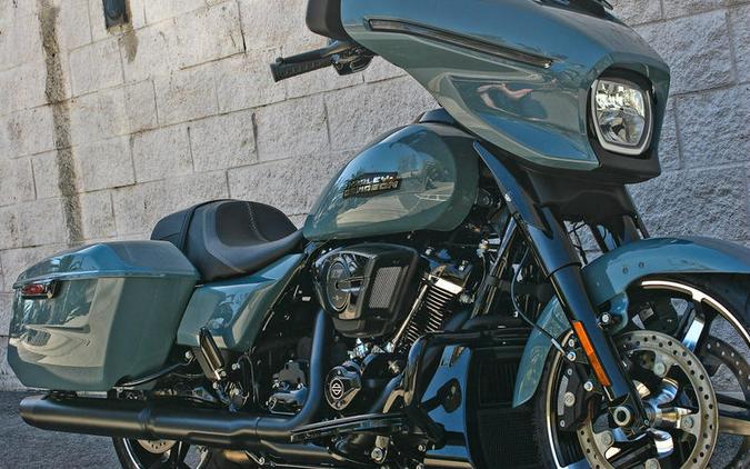 2024 Harley-Davidson® Street Glide® Base