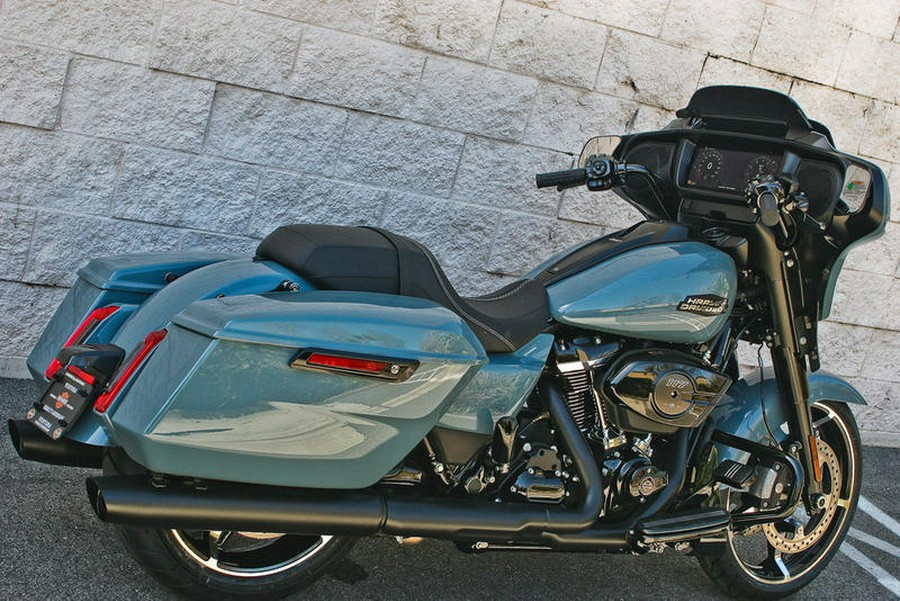 2024 Harley-Davidson® Street Glide® Base