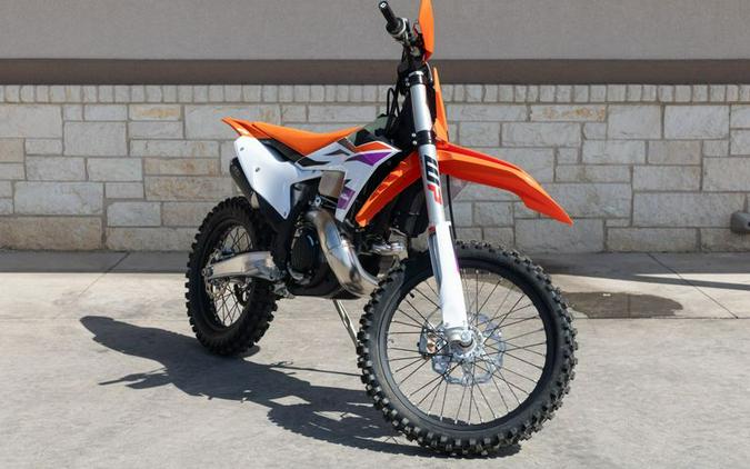 New 2024 KTM 300 XC ORANGE