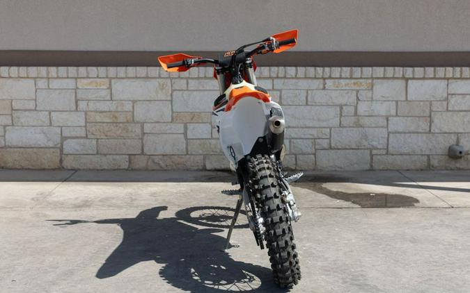 New 2024 KTM 300 XC ORANGE