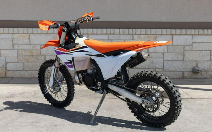 New 2024 KTM 300 XC ORANGE