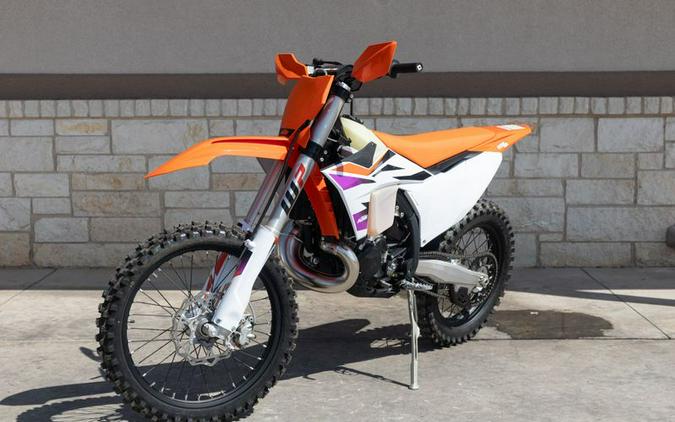 New 2024 KTM 300 XC ORANGE