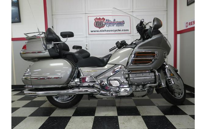 2002 Honda GL18002