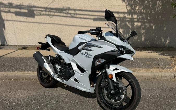 2025 Kawasaki Ninja® 500 ABS