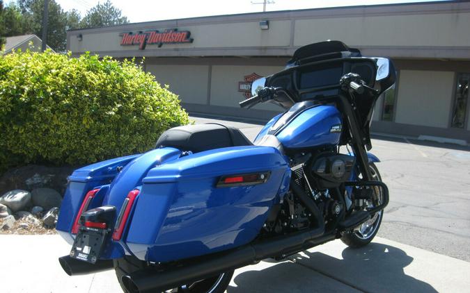 2024 Harley-Davidson Street Glide® Blue Burst - Black Finish