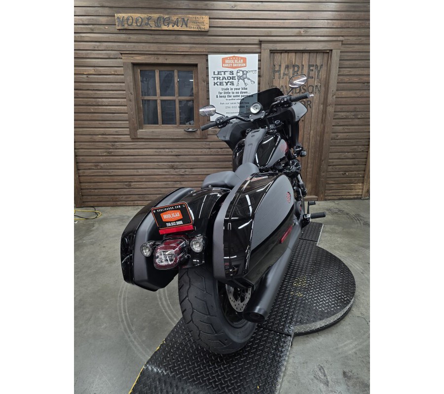 2025 Harley-Davidson® Low Rider™ ST VIVID BLACK/BLK TRIM