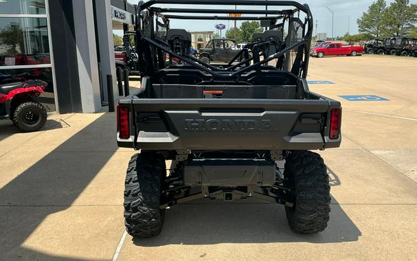 2025 Honda Pioneer 1000-6 Deluxe Crew