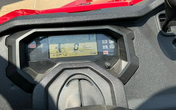 2025 Honda Pioneer 1000-6 Deluxe Crew