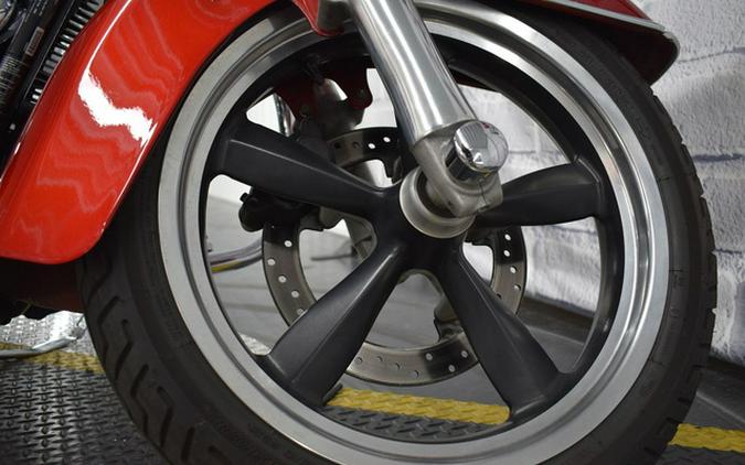 2013 Harley-Davidson Dyna FLD - Switchback