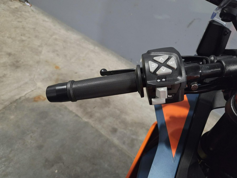 2023 KTM RC 390
