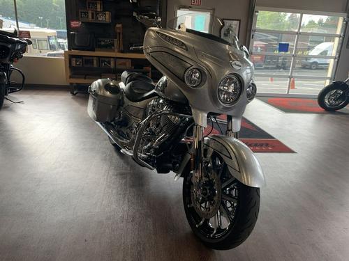 Quick review of 2018 Indian Chieftain Elite with big...