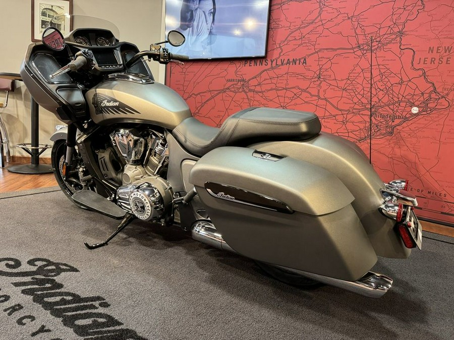 2024 Indian Motorcycle® Challenger® Titanium Smoke