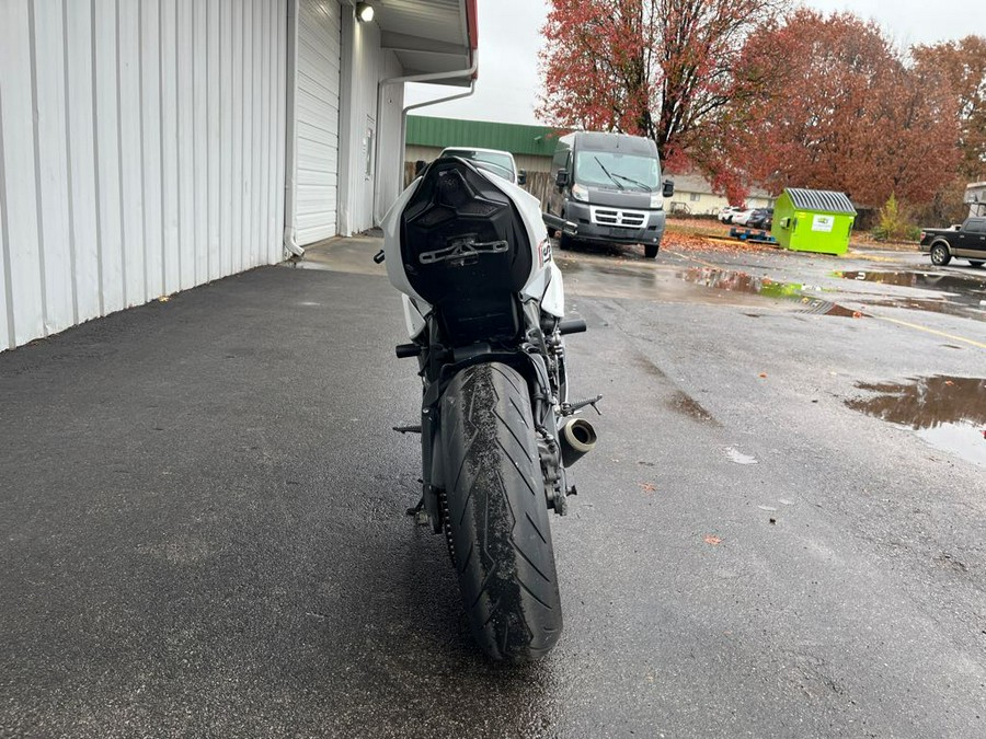 2021 Kawasaki Ninja® ZX™-6R Base