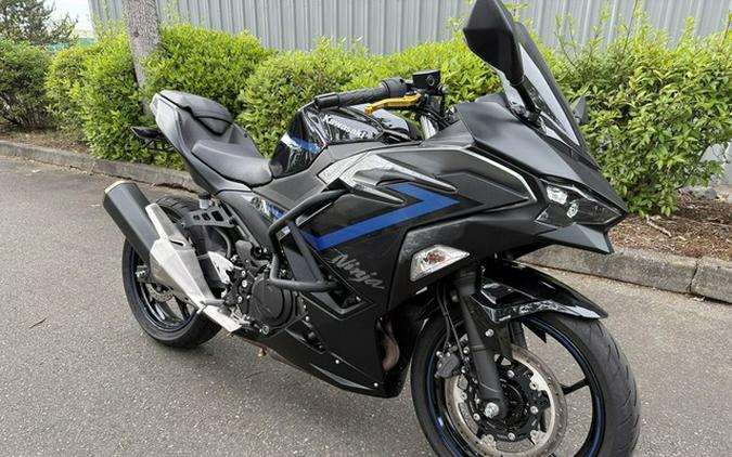 2025 Kawasaki Ninja 500 ABS