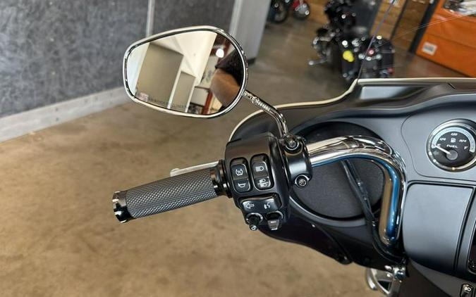 2021 Harley-Davidson® FLH - Electra Glide® Revival™