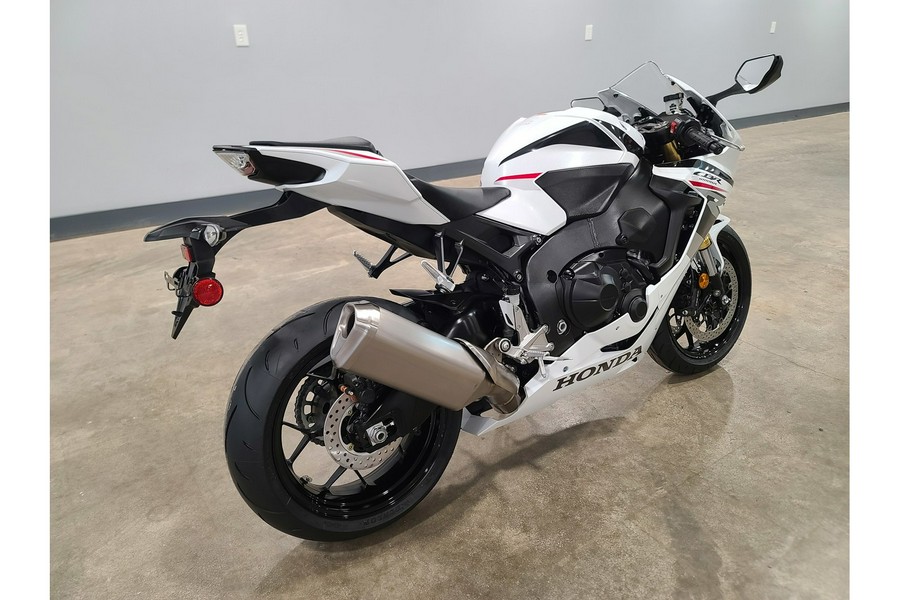 2026 CBR1000RR - Honda
