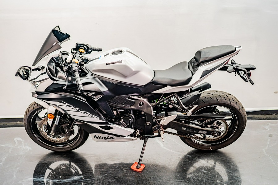 2025 Kawasaki Ninja® ZX™-4RR ABS