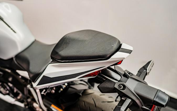 2025 Kawasaki Ninja® ZX™-4RR ABS