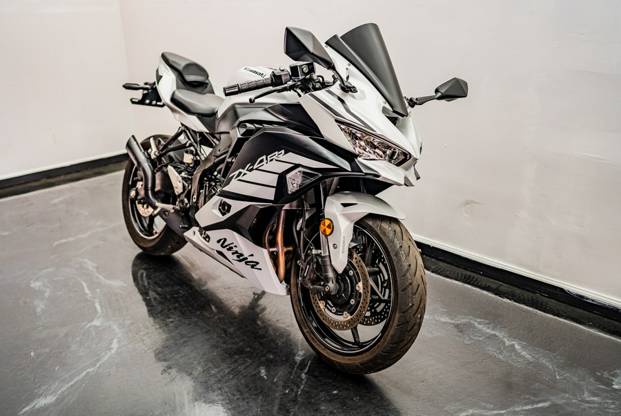2025 Kawasaki Ninja® ZX™-4RR ABS