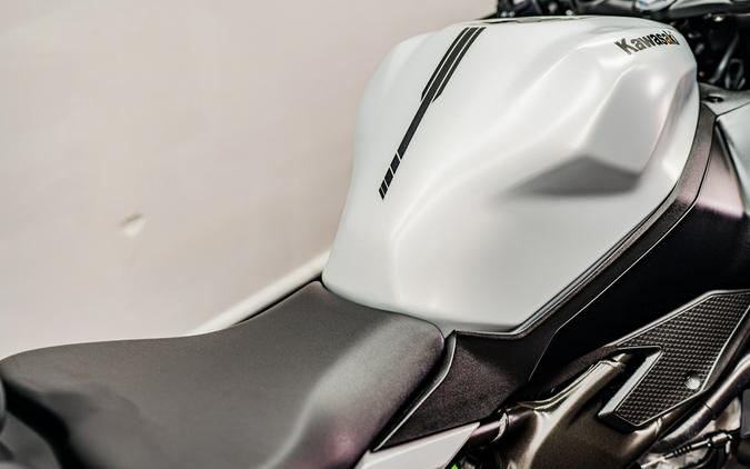 2025 Kawasaki Ninja® ZX™-4RR ABS