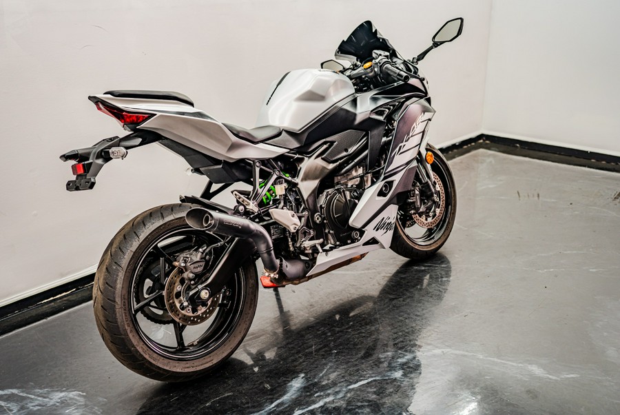 2025 Kawasaki Ninja® ZX™-4RR ABS