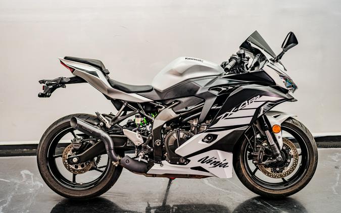 2025 Kawasaki Ninja® ZX™-4RR ABS