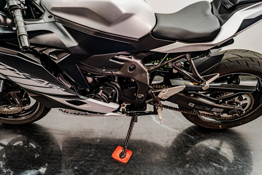 2025 Kawasaki Ninja® ZX™-4RR ABS