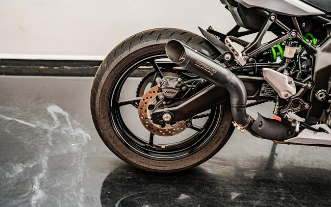 2025 Kawasaki Ninja® ZX™-4RR ABS