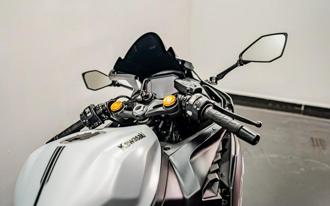 2025 Kawasaki Ninja® ZX™-4RR ABS