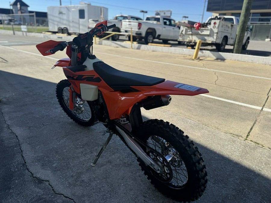 2025 KTM XC 125