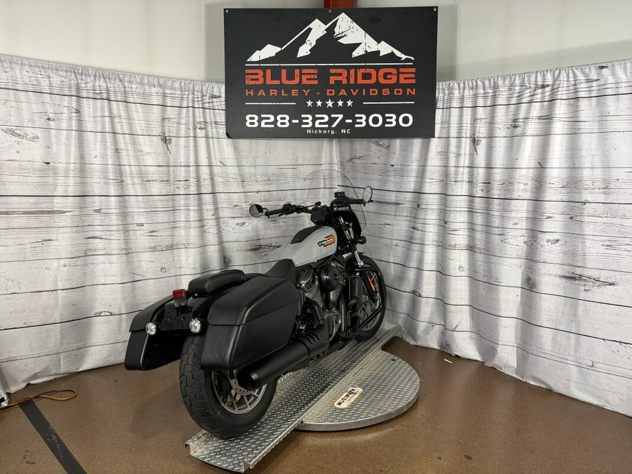 2024 Nightster™ Special – Agile and Tech-Savvy Ride