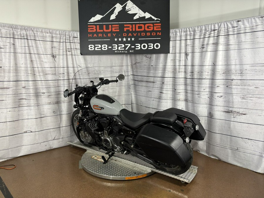 2024 Nightster™ Special – Agile and Tech-Savvy Ride