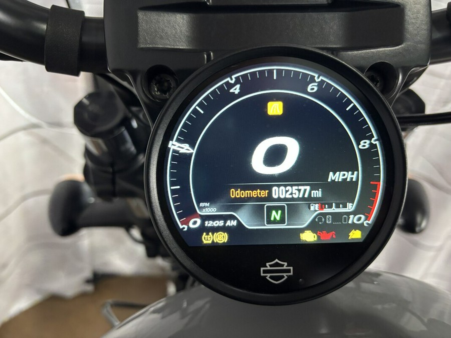 2024 Nightster™ Special – Agile and Tech-Savvy Ride