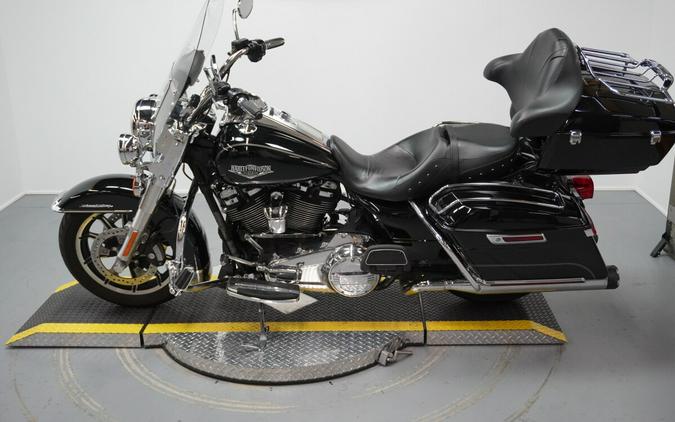 2017 Harley-Davidson® Road King® Vivid Black