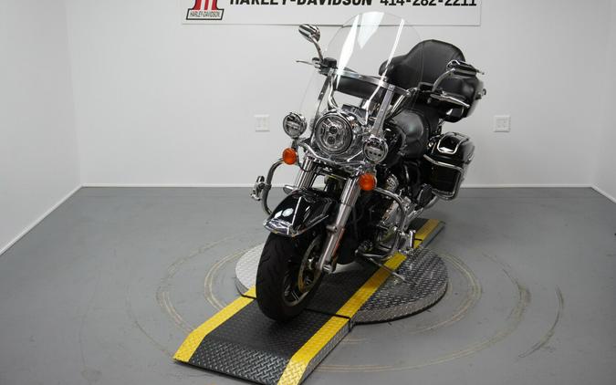 2017 Harley-Davidson® Road King® Vivid Black