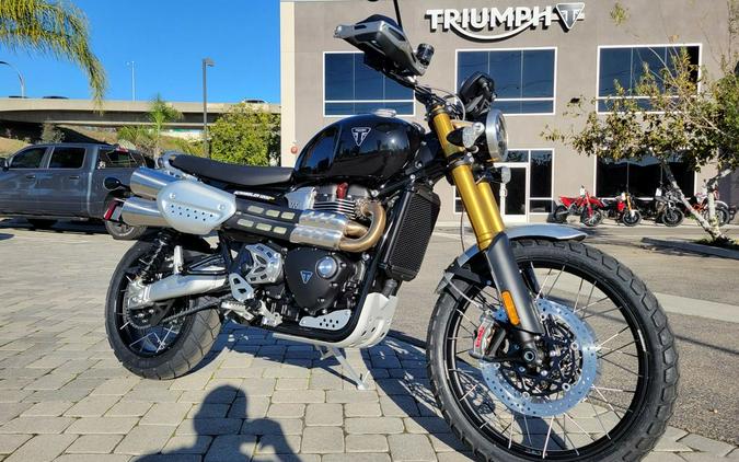 2026 Triumph Scrambler 1200 XE Sapphire black