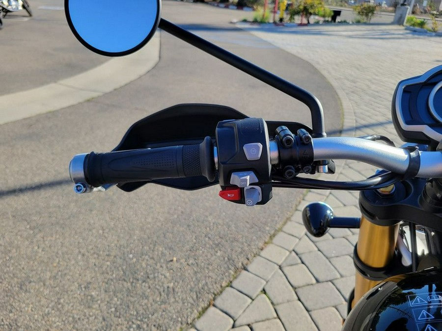 2026 Triumph Scrambler 1200 XE Sapphire black