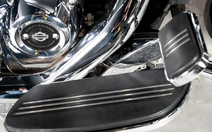 2022 Harley-Davidson Road Glide Vivid Black