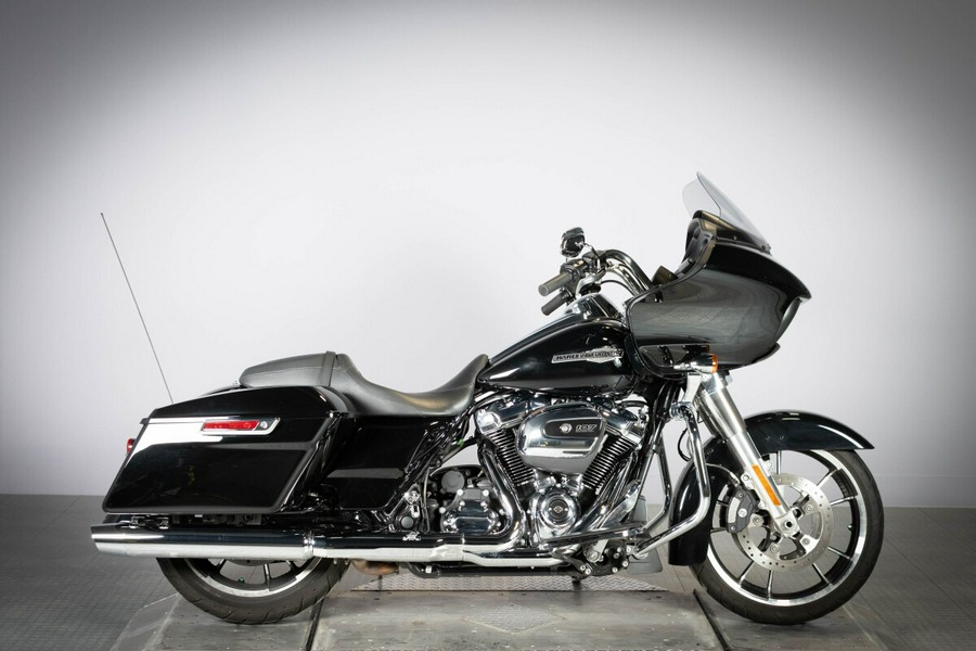 2022 Harley-Davidson Road Glide Vivid Black