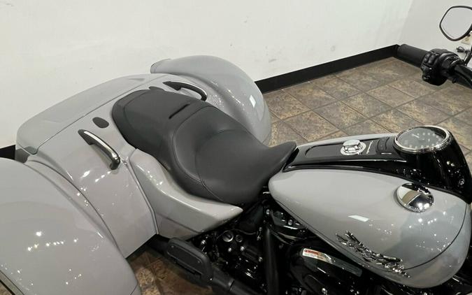 2024 Harley-Davidson Freewheeler Billiard Grey