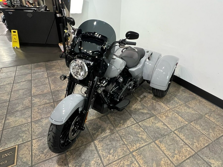 2024 Harley-Davidson Freewheeler Billiard Grey