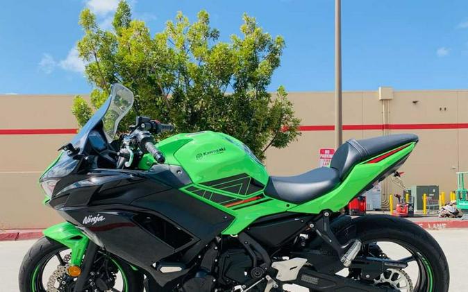 2023 Kawasaki Ninja 650 Review [14 Fast Facts]