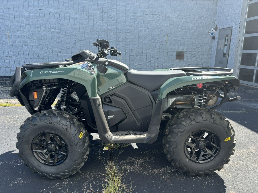 2024 Can-Am™ OutlanderT Pro XU HD7