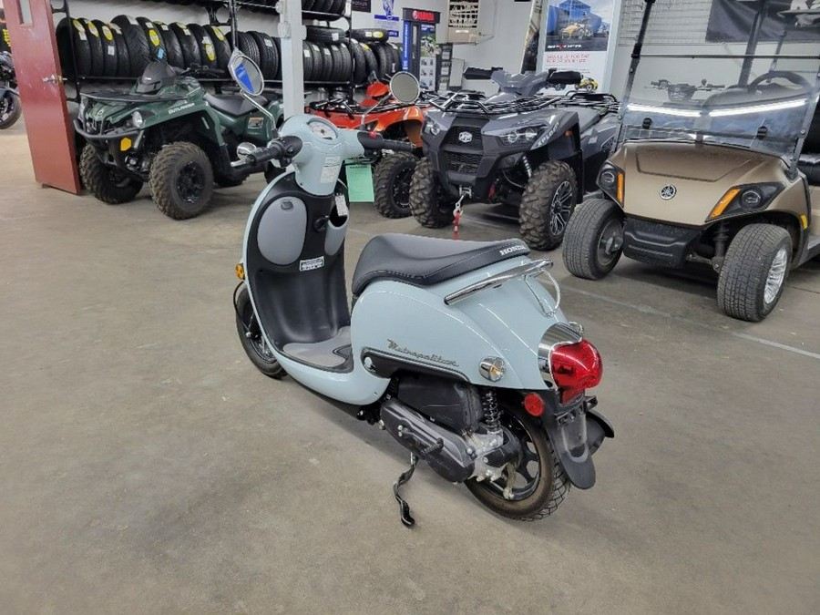 2019 Honda Metropolitan Base