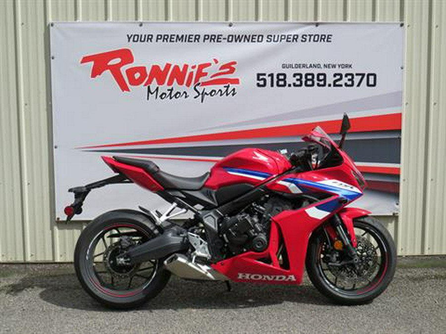 2025 Honda CBR650R E-Clutch